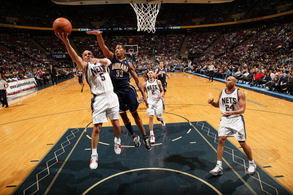 2016-2017赛季之后，那不勒斯首次在意甲双杀米兰.